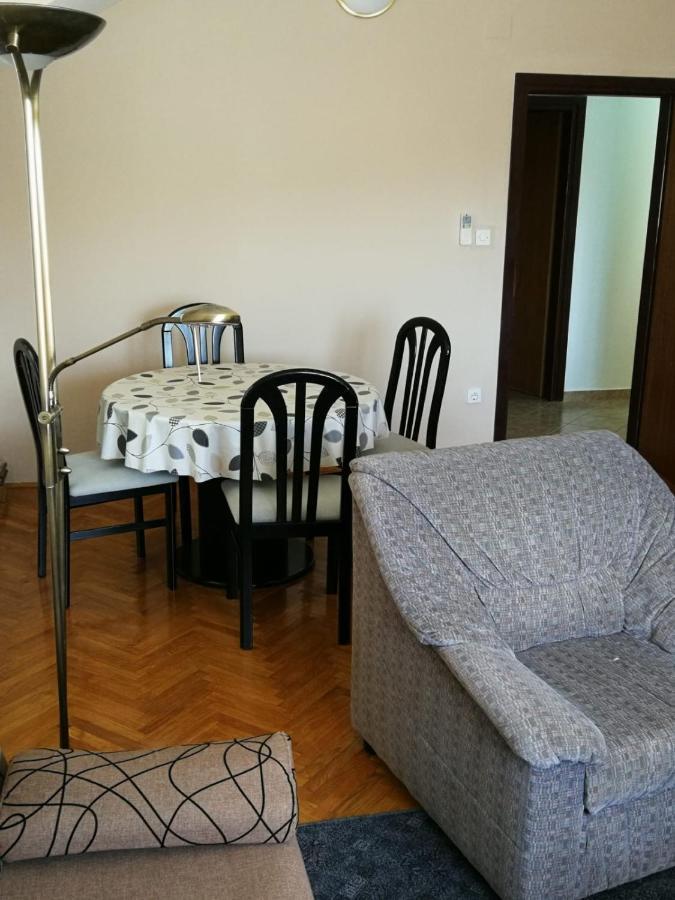 Apartments Ljubica บีโอกราดนาโมรู ภายนอก รูปภาพ